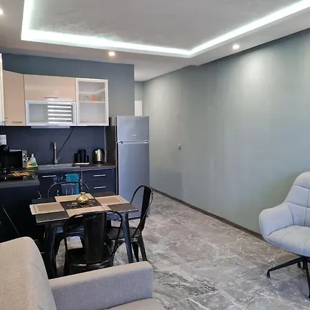 Студио Диляна В Тих Квартал Apartamento