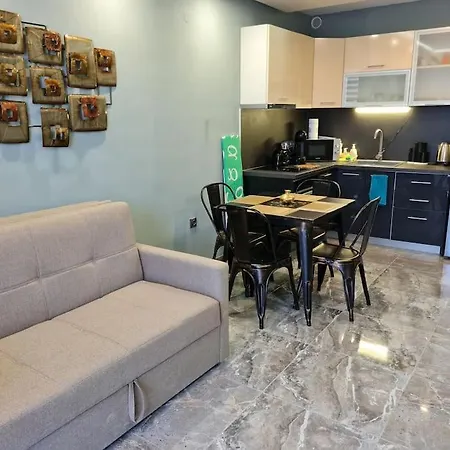 Студио Диляна В Тих Квартал Apartamento
