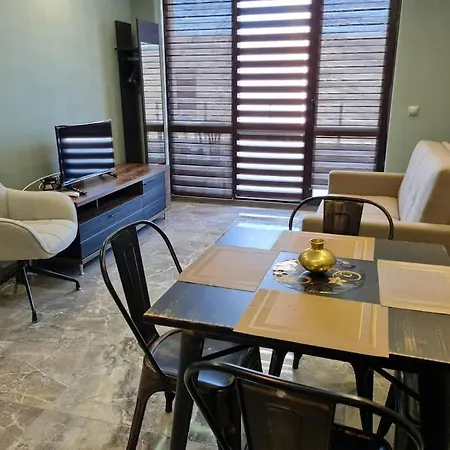 Студио Диляна В Тих Квартал Apartamento Varna